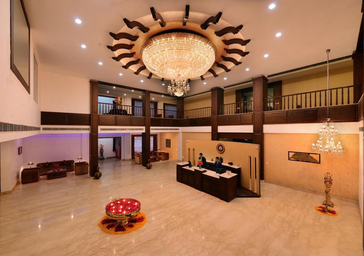 M B Greens Clarks Inn Moradabad Esterno foto