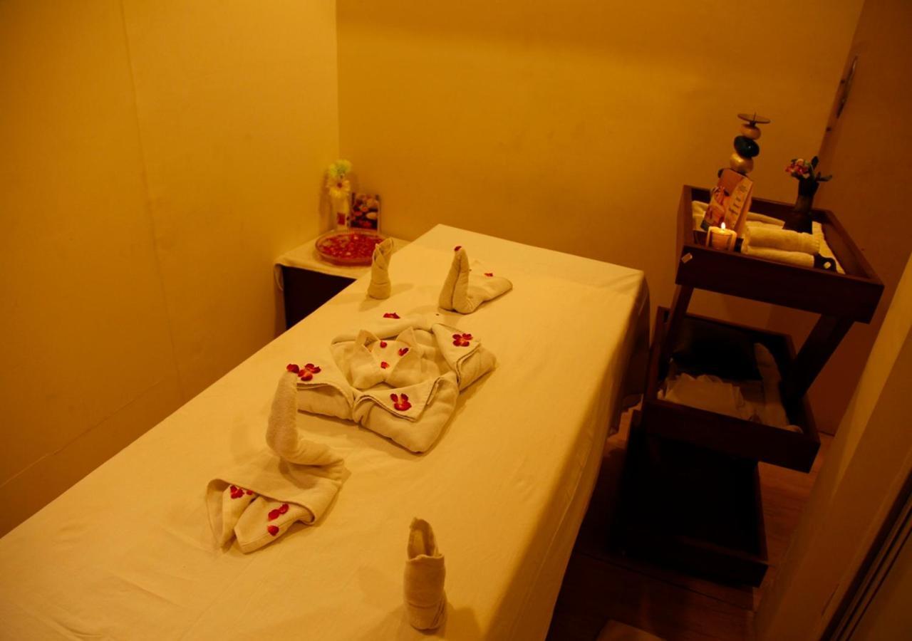M B Greens Clarks Inn Moradabad Esterno foto