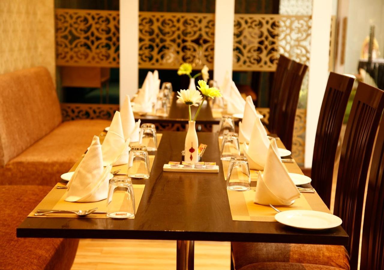 M B Greens Clarks Inn Moradabad Esterno foto